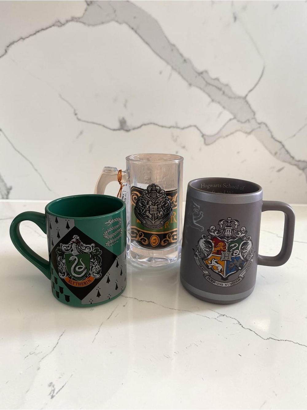 Warner Bros. Hogwarts Crest Mug Set - Green, Gray, Clear
